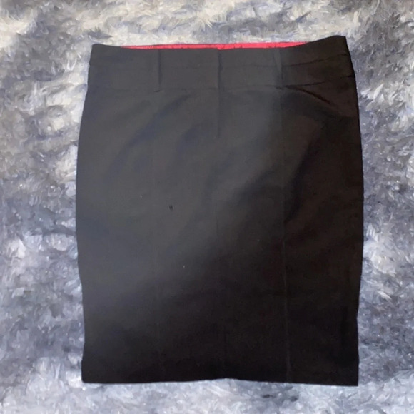 Guess black high waisted satin lined midi skirt Sz 12 - Picture 4 of 12